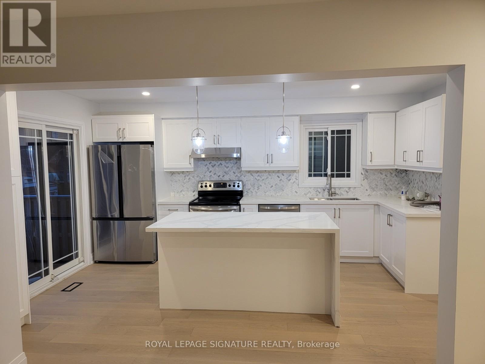 Upper - 6429 Longspur Road, Mississauga, Ontario  L5N 6E3 - Photo 3 - W12190936