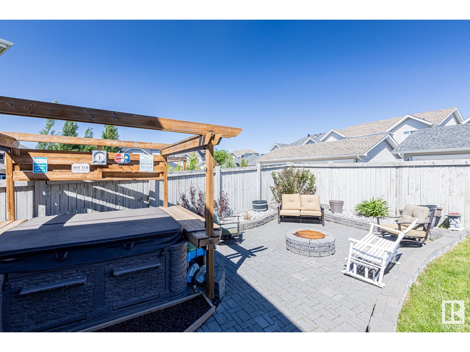 2515 Sparrow Court Nw, Edmonton, Alberta  T5S 0G7 - Photo 4 - E4435178