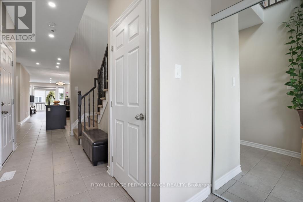 10 Kinetic Way, Ottawa, Ontario  K2J 0C9 - Photo 4 - X12190968
