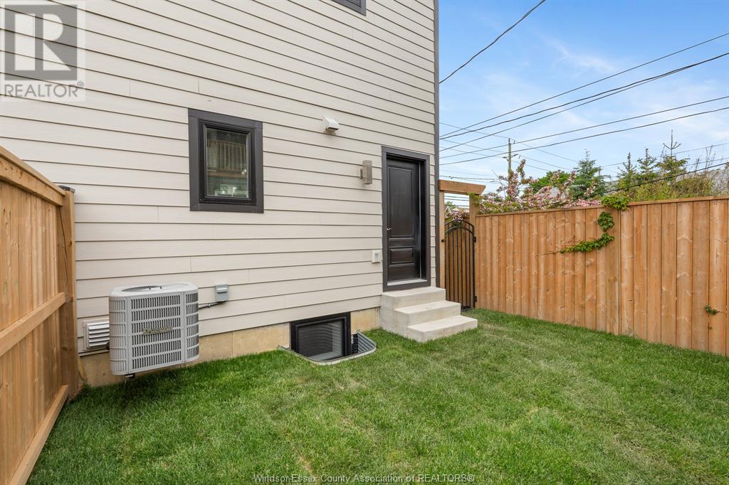 870 Arthur, Windsor, Ontario  N8Y 3Y2 - Photo 19 - 25013868