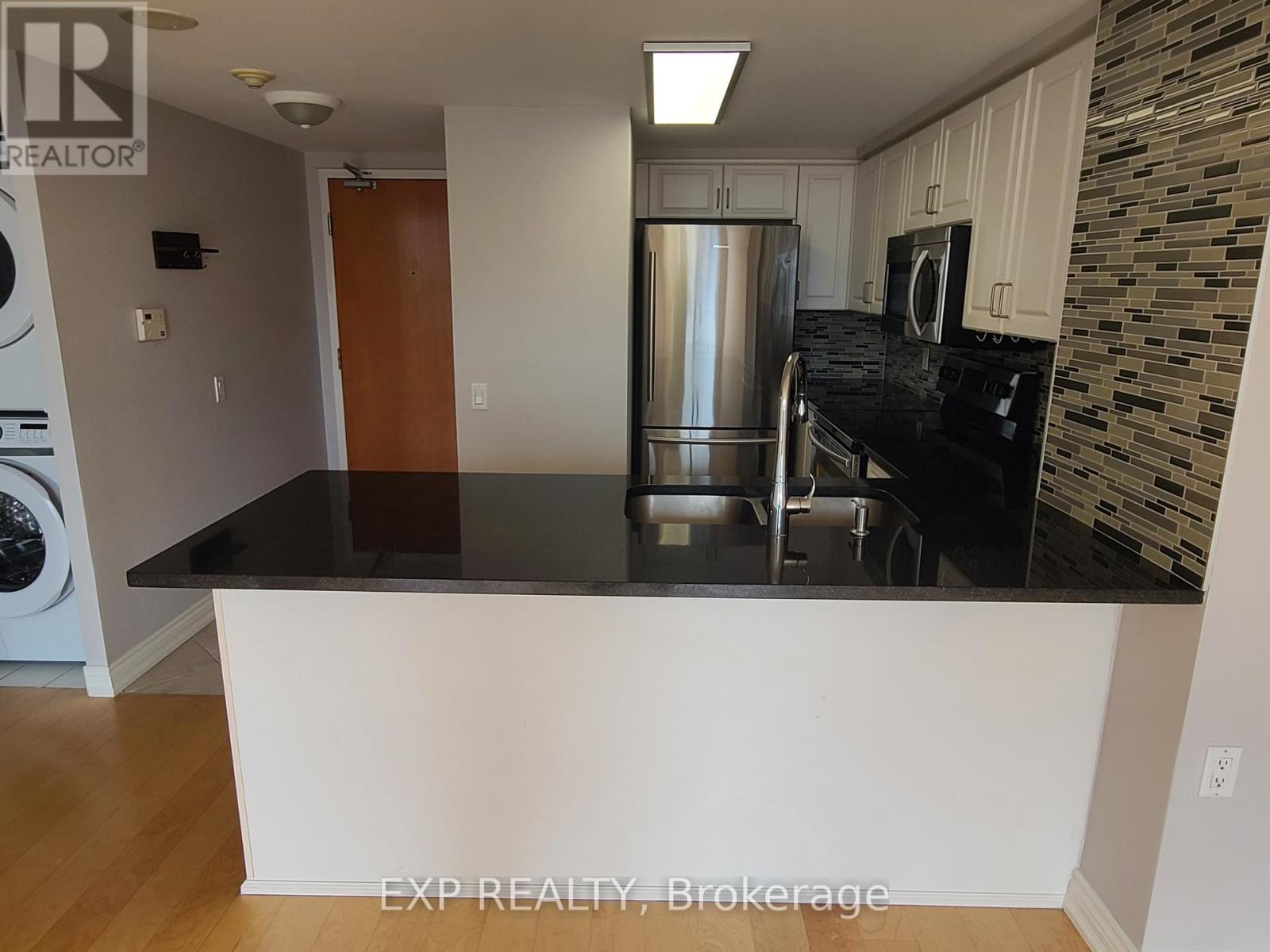 Lph 102 - 9017 Leslie Street, Richmond Hill, Ontario  L4B 4R8 - Photo 5 - N12190991