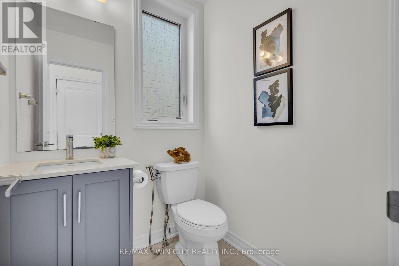 26 Birmingham Drive, Cambridge, Ontario  N1S 0C7 - Photo 11 - X12190969