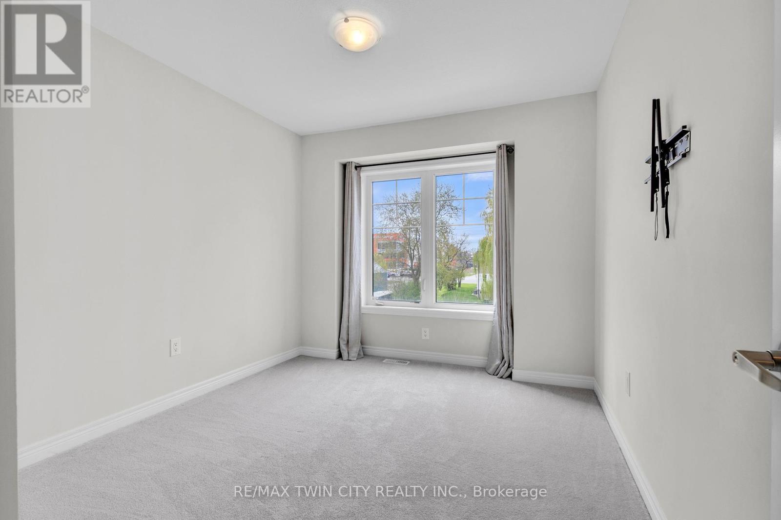 26 Birmingham Drive, Cambridge, Ontario  N1S 0C7 - Photo 35 - X12190969