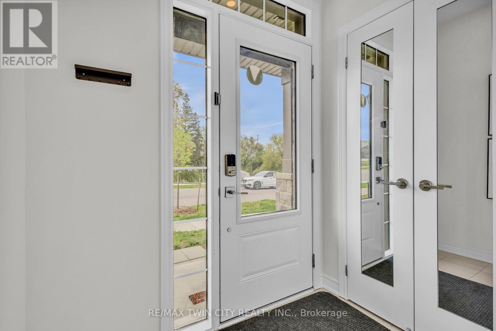 26 Birmingham Drive, Cambridge, Ontario  N1S 0C7 - Photo 9 - X12190969