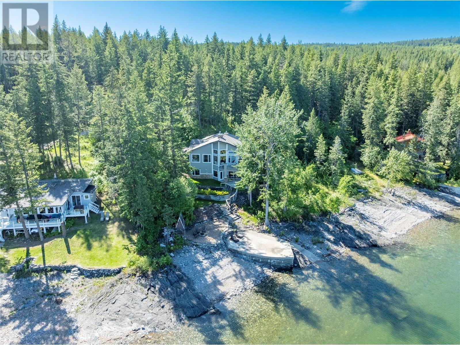 3011 Durham Road, Blind Bay, British Columbia