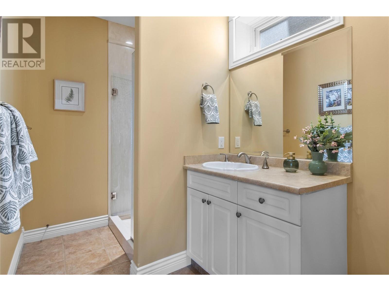 3011 Durham Road, Blind Bay, BC V0E2W2