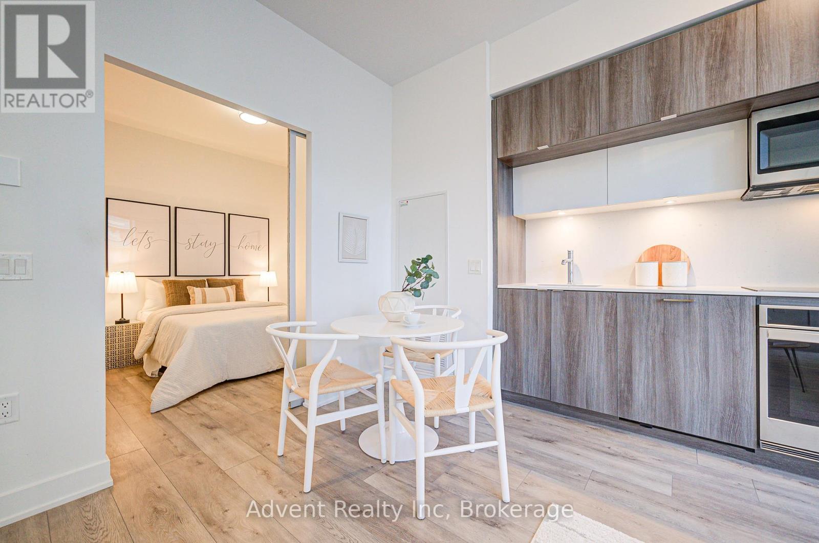 420 - 585 Bloor Street E, Toronto, Ontario  M4W 0B3 - Photo 11 - C12191008