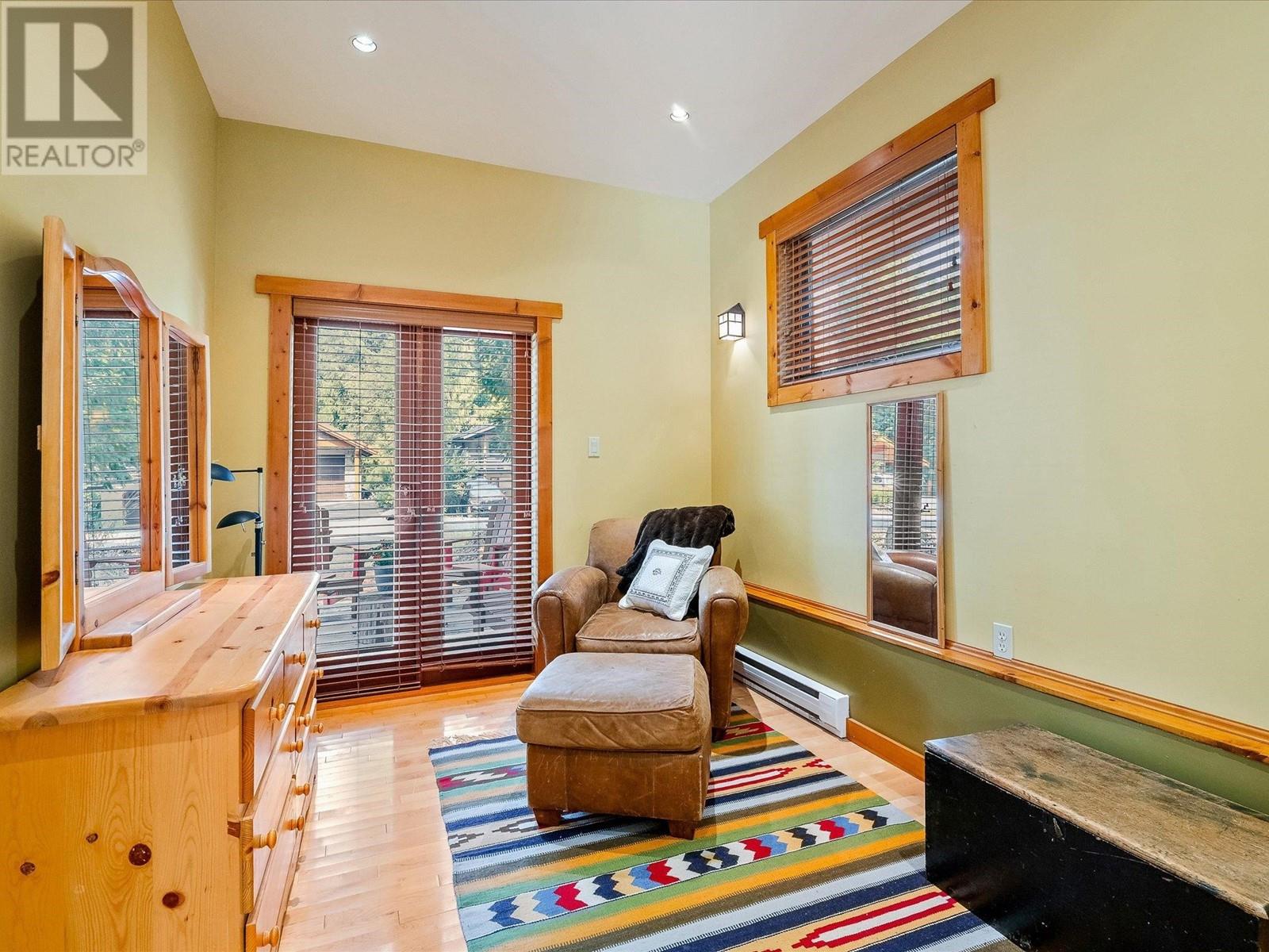6554 Balsam Way, Whistler, British Columbia  V8E 0C5 - Photo 30 - R3010085