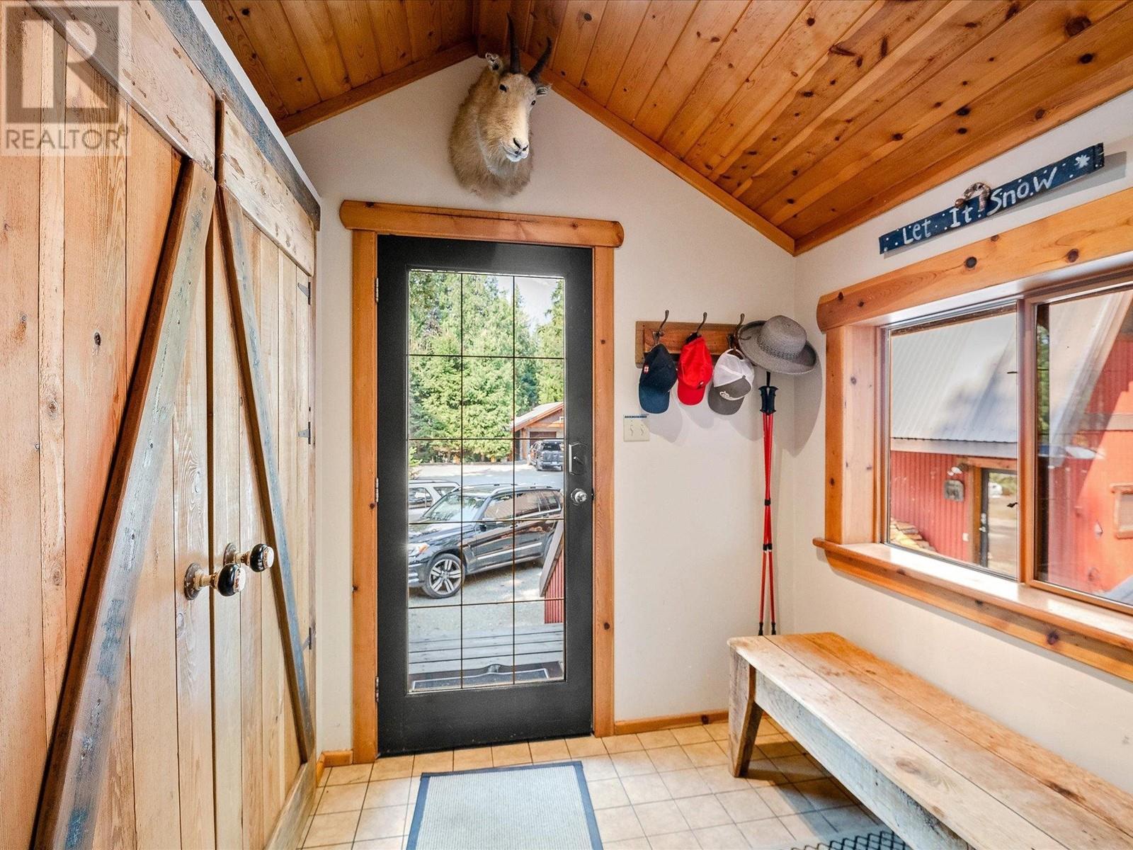 Property at 6554 BALSAM WAY image 5