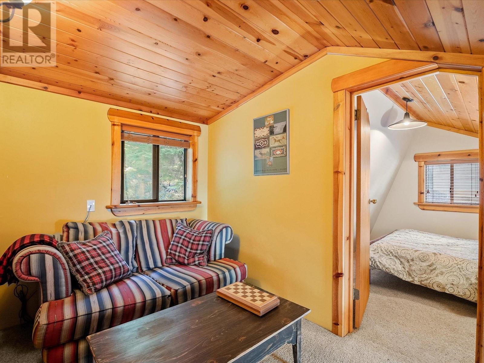 6554 Balsam Way, Whistler, British Columbia  V8E 0C5 - Photo 18 - R3010085