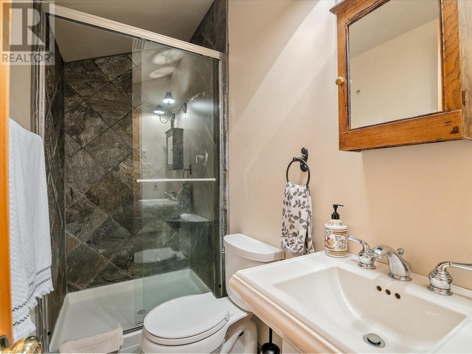 6554 Balsam Way, Whistler, British Columbia  V8E 0C5 - Photo 38 - R3010085