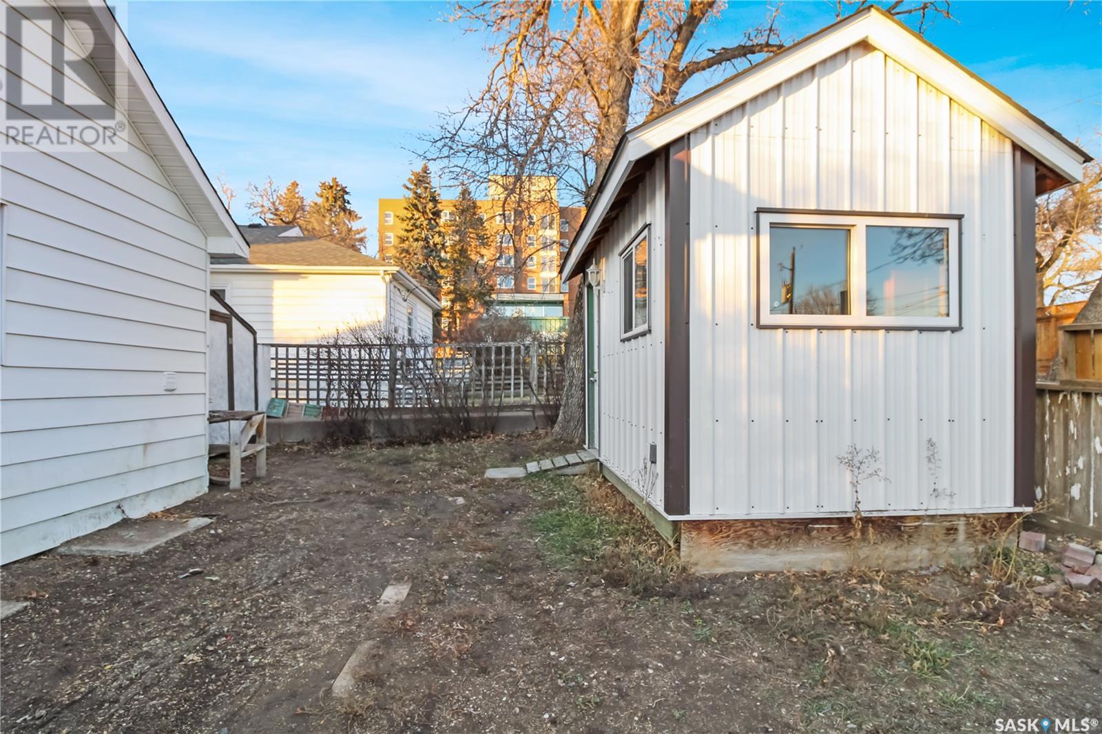 365 3rd Avenue Ne, Swift Current, Saskatchewan  S9H 2G8 - Photo 23 - SK008077