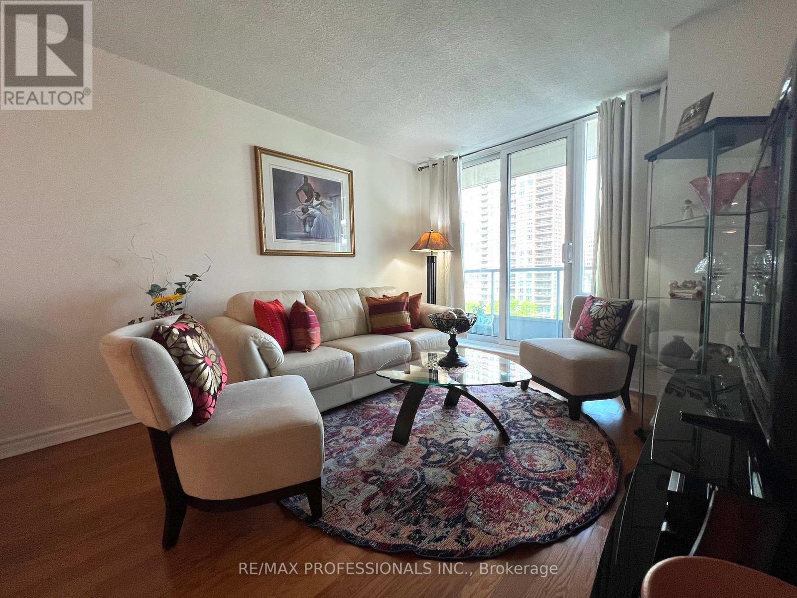 708 - 33 Elm Drive W, Mississauga (City Centre), Ontario  L5B 4M2 - Photo 19 - W12190993