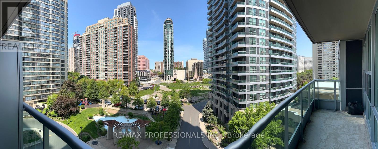 708 - 33 Elm Drive W, Mississauga (City Centre), Ontario  L5B 4M2 - Photo 27 - W12190993