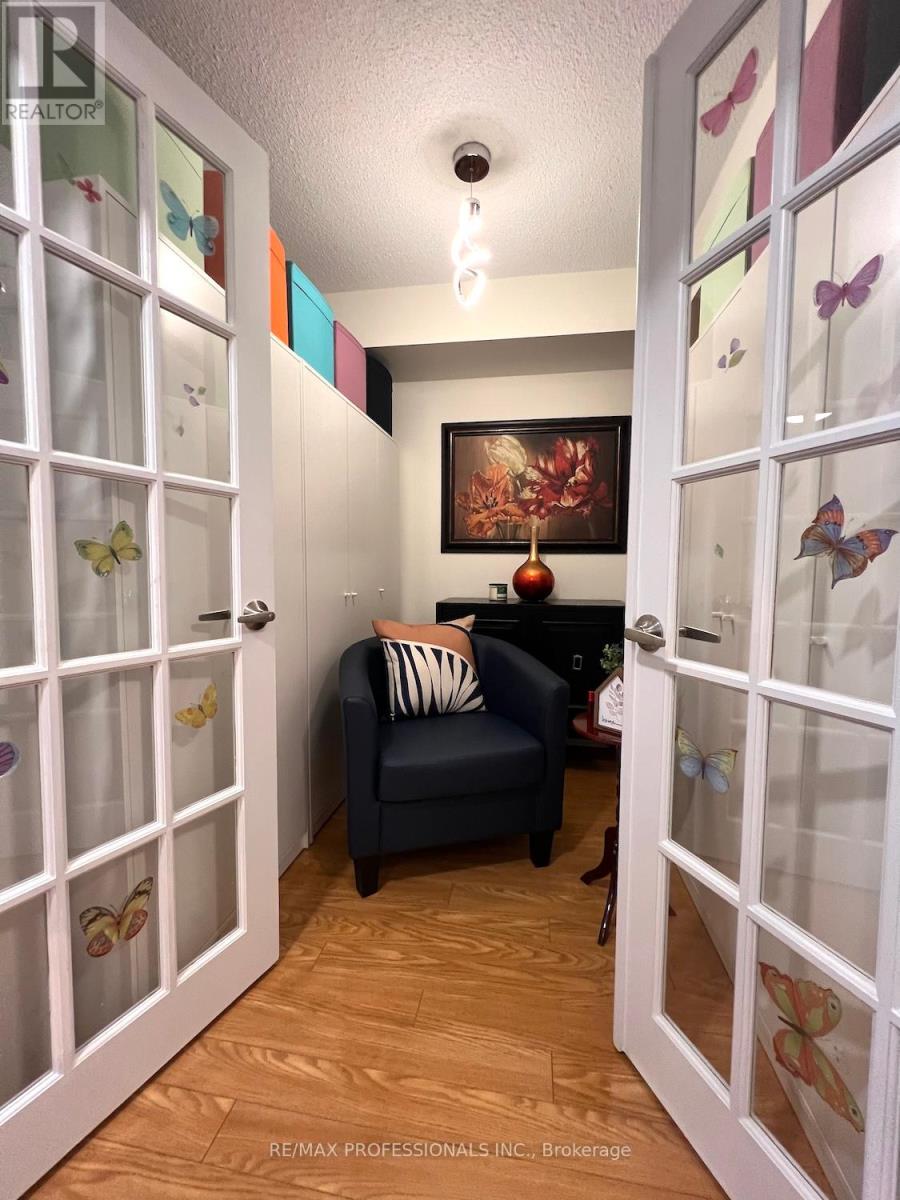 708 - 33 Elm Drive W, Mississauga, Ontario  L5B 4M2 - Photo 28 - W12190993