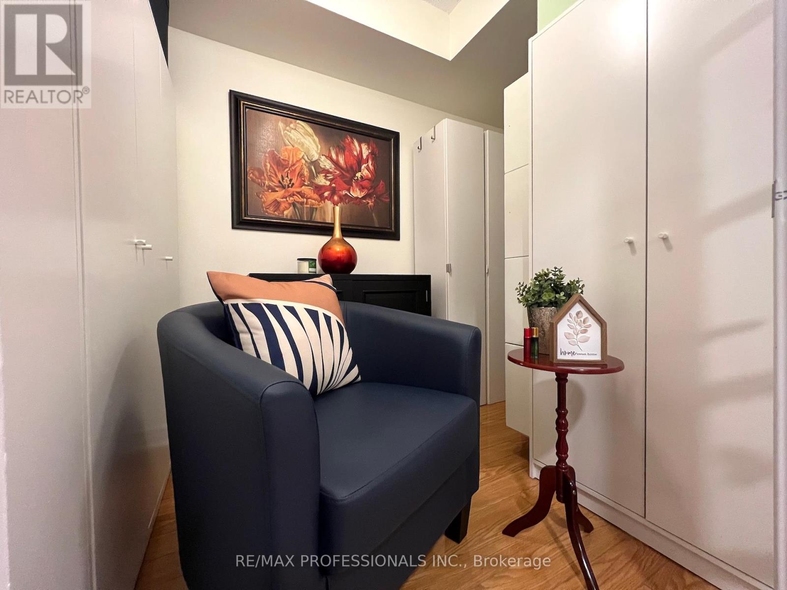 708 - 33 Elm Drive W, Mississauga, Ontario  L5B 4M2 - Photo 29 - W12190993