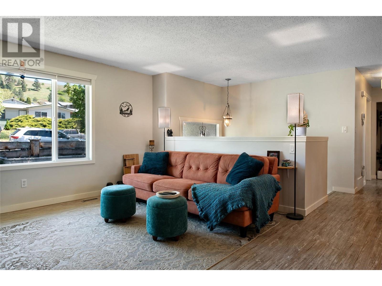10592 Sherman Drive, Lake Country, BC V4V1W2