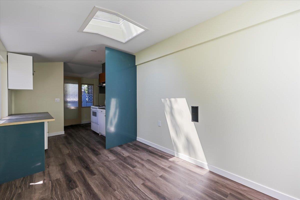 12930 Old Yale Road, Surrey, British Columbia  V3T 3B7 - Photo 14 - R3010263