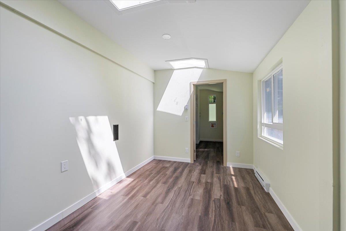 12930 Old Yale Road, Surrey, British Columbia  V3T 3B7 - Photo 15 - R3010263