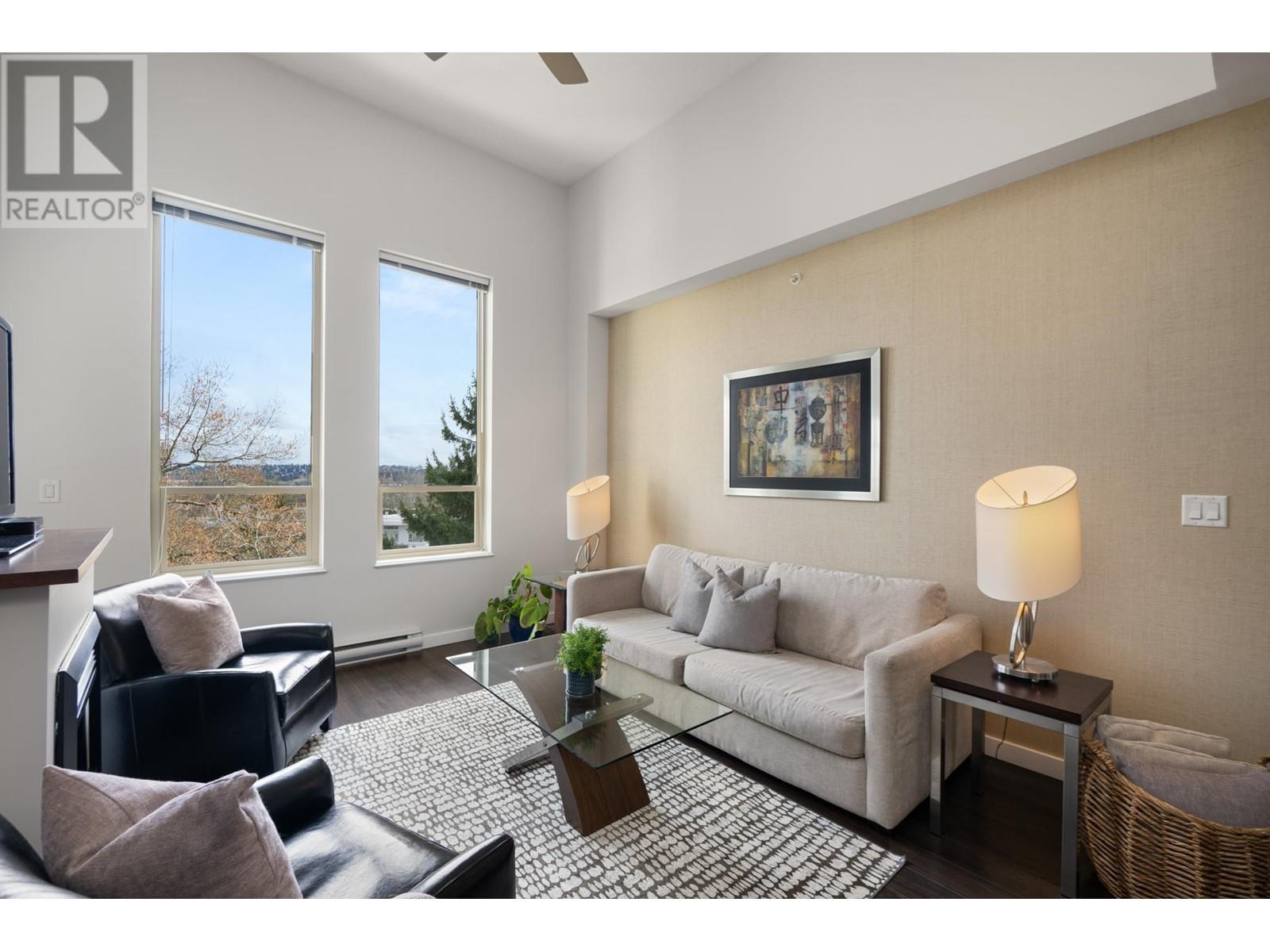 405 245 Ross Drive, New Westminster, British Columbia  V3L 0C6 - Photo 2 - R3008097