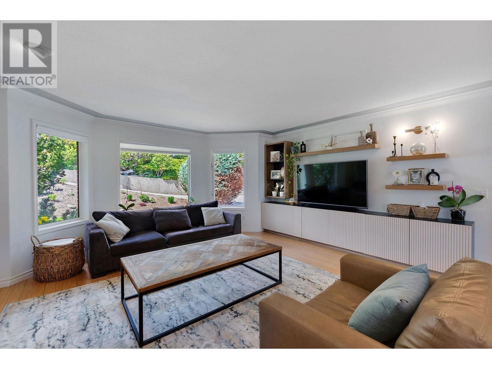 Property at 1575 West Kelowna Road image 3