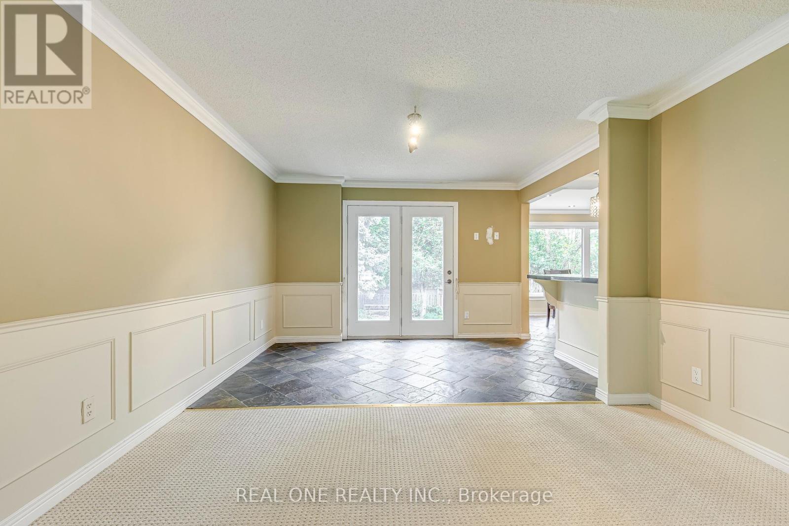 Property at 1236 WOODVIEW DRIVE image 5