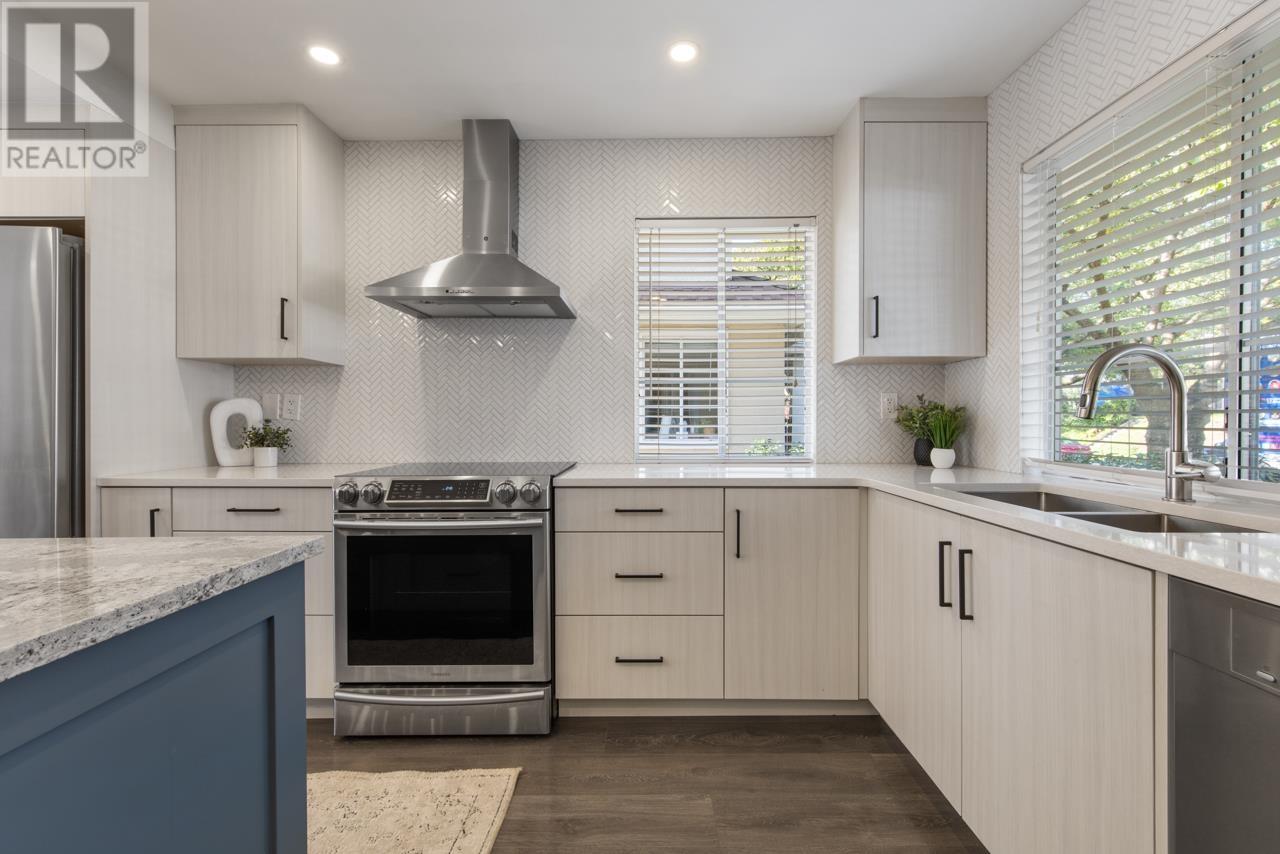 5 249 E 4th Street, North Vancouver, British Columbia  V7L 1J1 - Photo 5 - R3008425