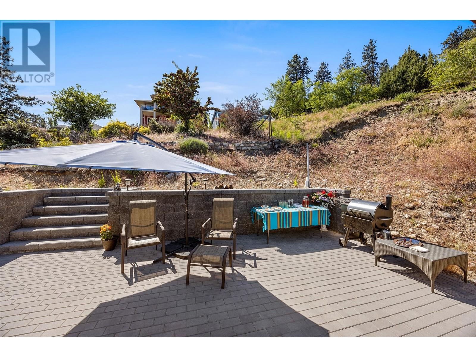 4622 Princeton Avenue, Peachland, BC V0H1X7