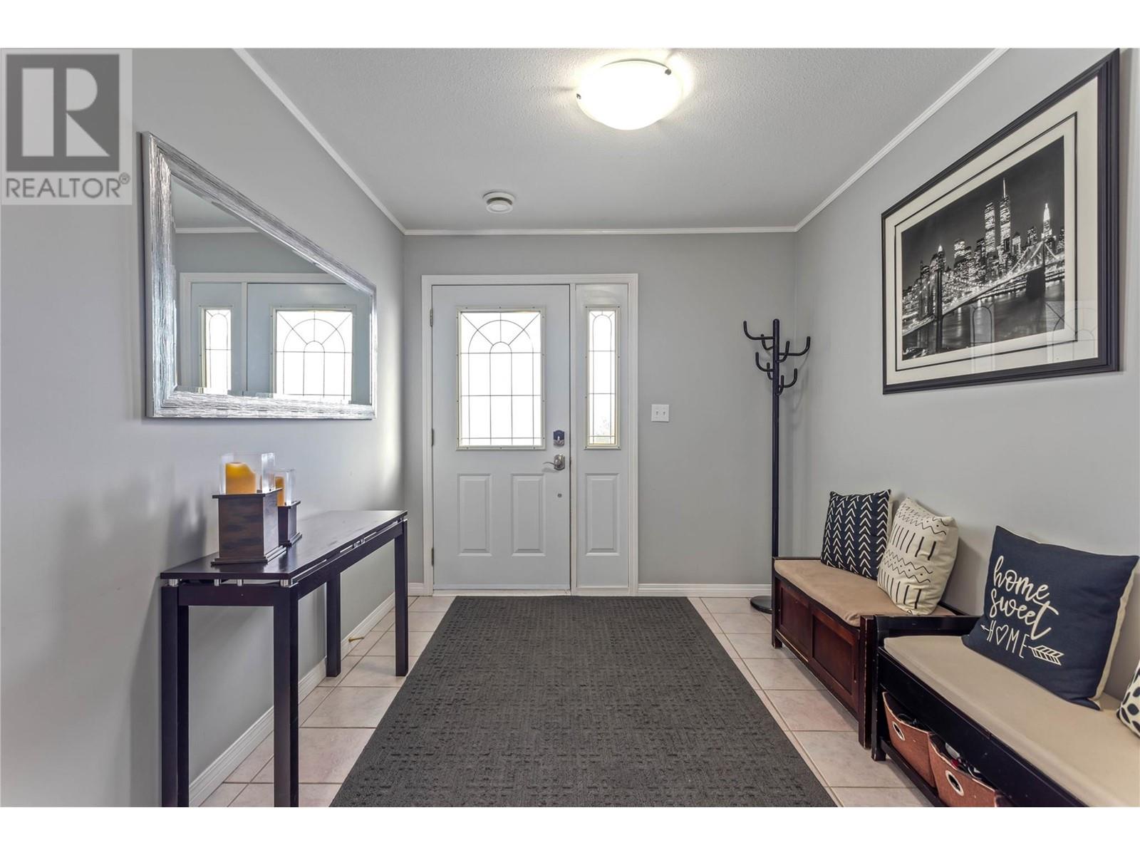 4622 Princeton Avenue, Peachland, BC V0H1X7