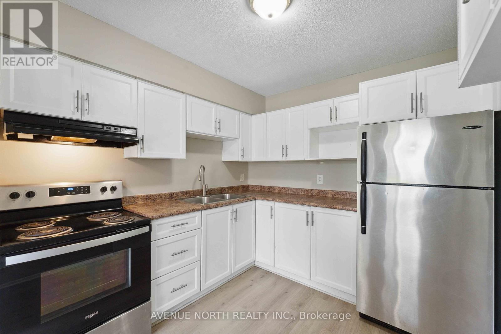 34j - 1958 Jasmine Crescent, Ottawa, Ontario  K1J 7W1 - Photo 5 - X12191075