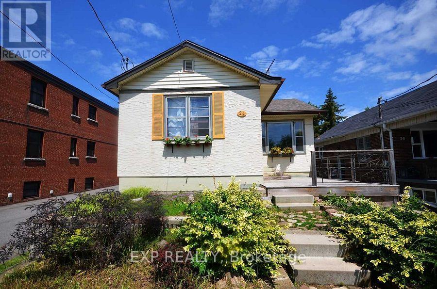 Property at 28 GALE CRESCENT image 2