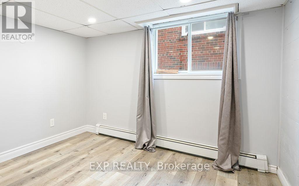 28 Gale Crescent, St. Catharines (E. Chester), Ontario  L2R 3K9 - Photo 20 - X12191013
