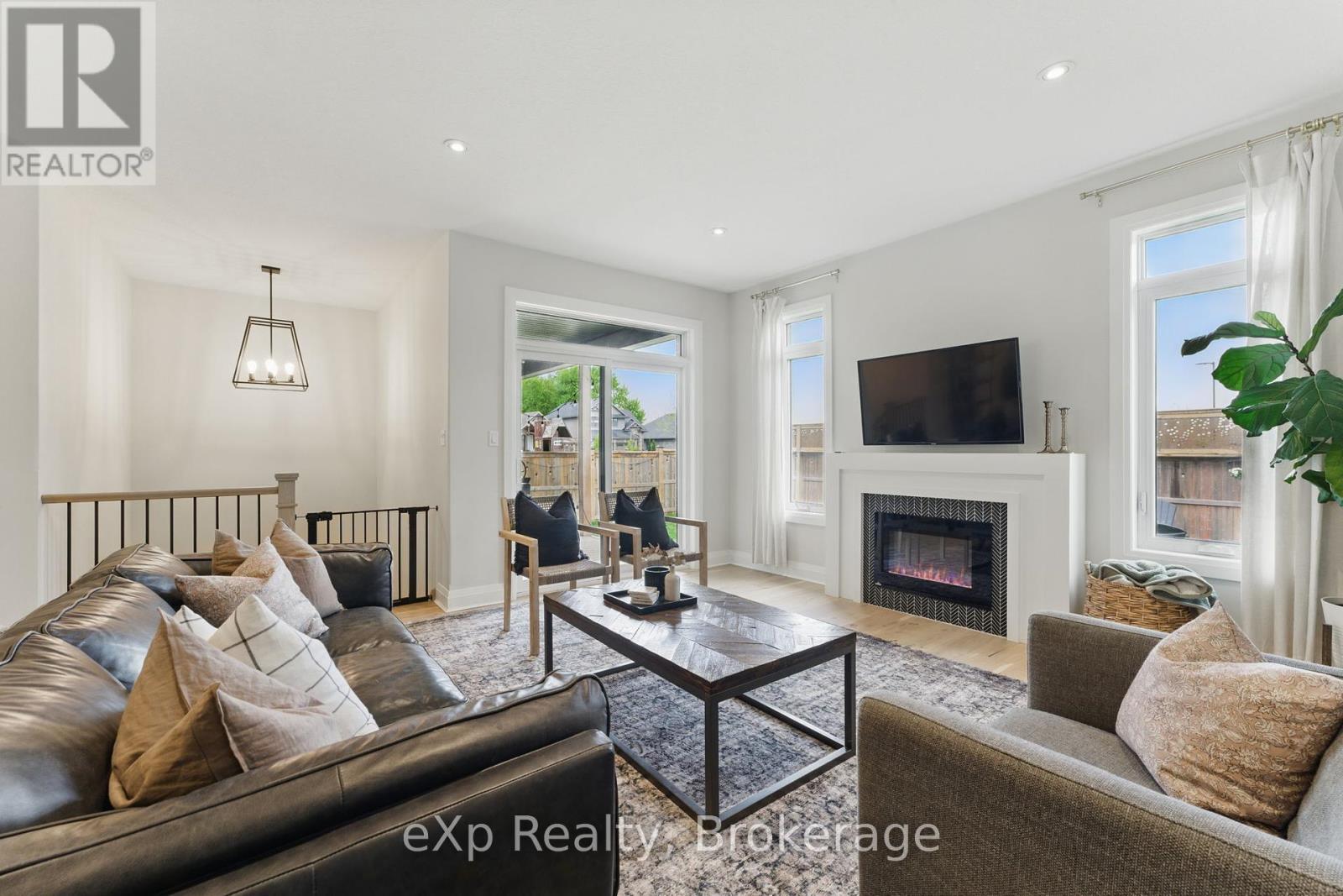 87 Orr Street, Stratford, Ontario  N5A 0H7 - Photo 14 - X12191045
