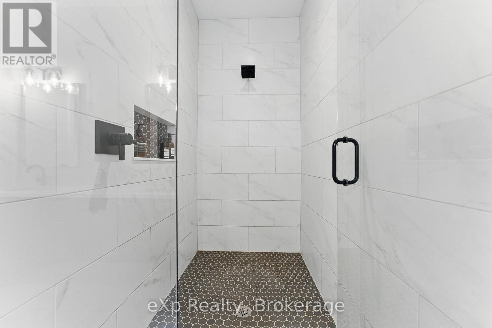 87 Orr Street, Stratford, Ontario  N5A 0H7 - Photo 21 - X12191045