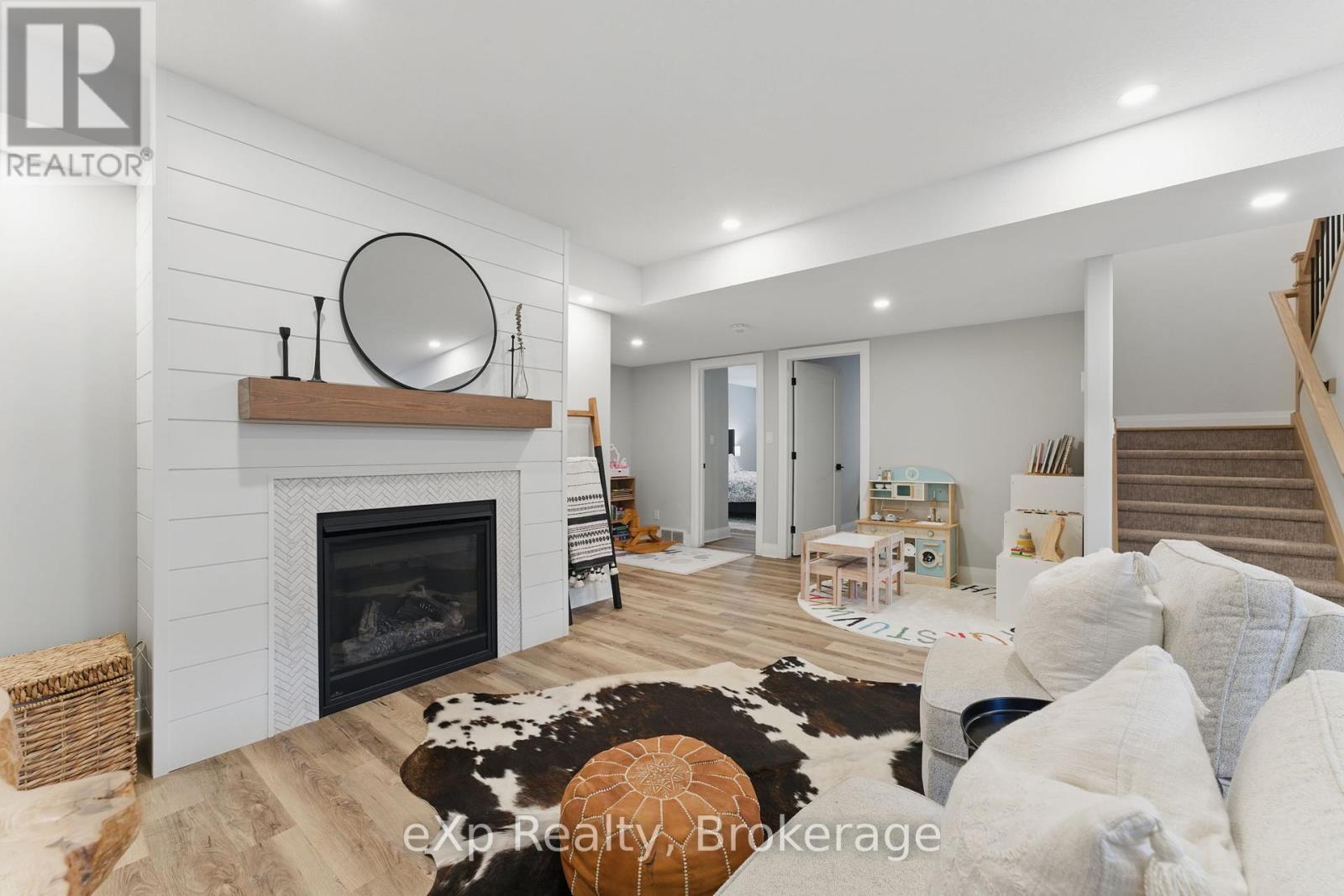 87 Orr Street, Stratford, Ontario  N5A 0H7 - Photo 27 - X12191045