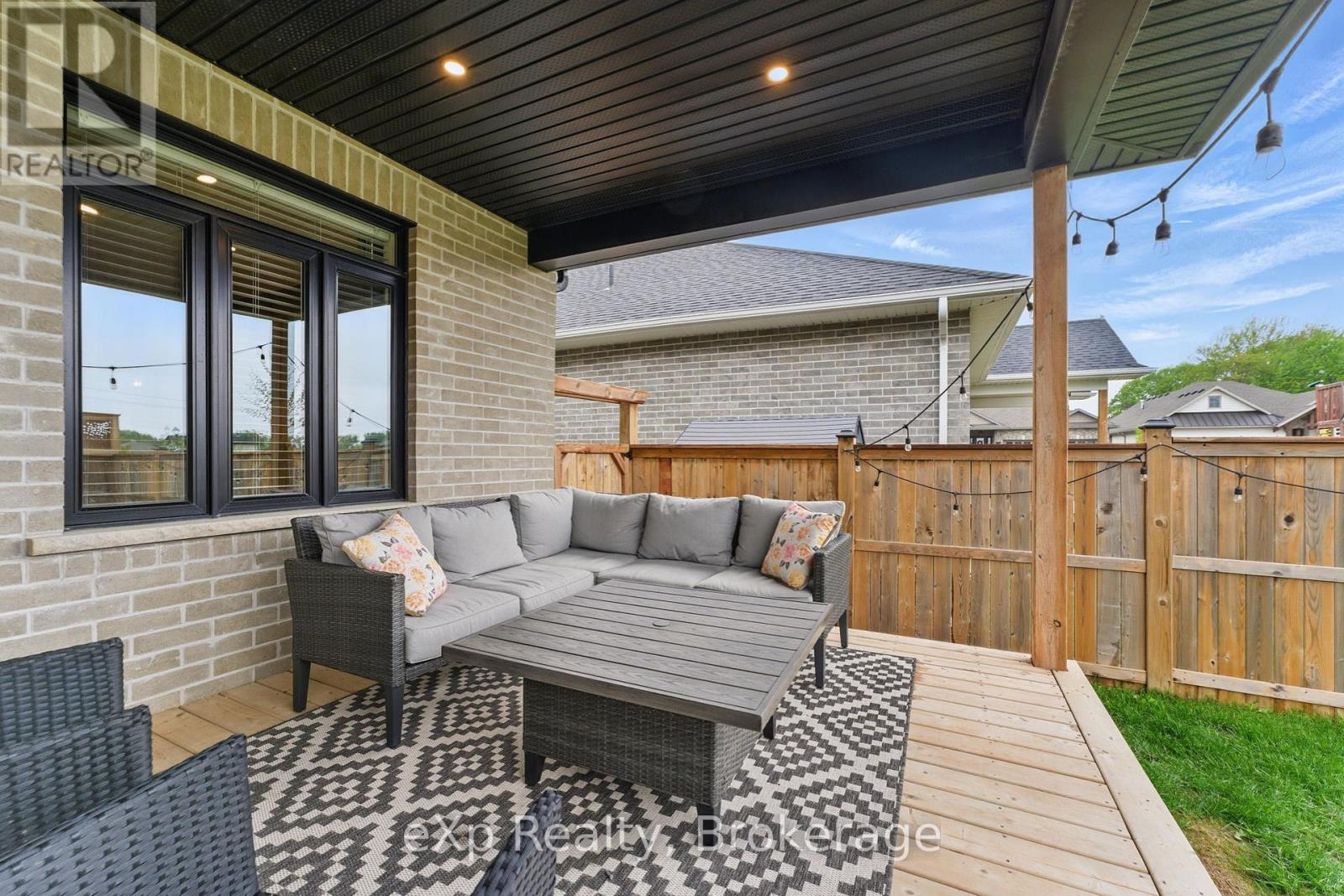 87 Orr Street, Stratford, Ontario  N5A 0H7 - Photo 34 - X12191045