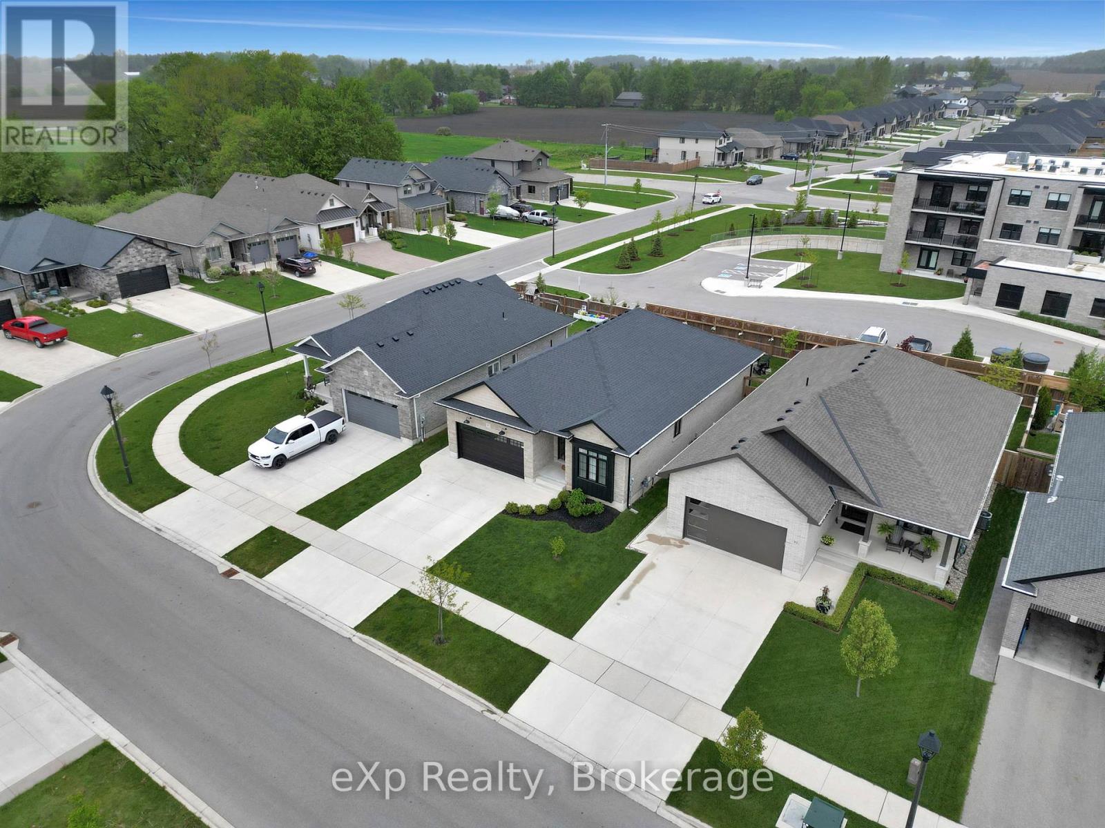 87 Orr Street, Stratford, Ontario  N5A 0H7 - Photo 41 - X12191045