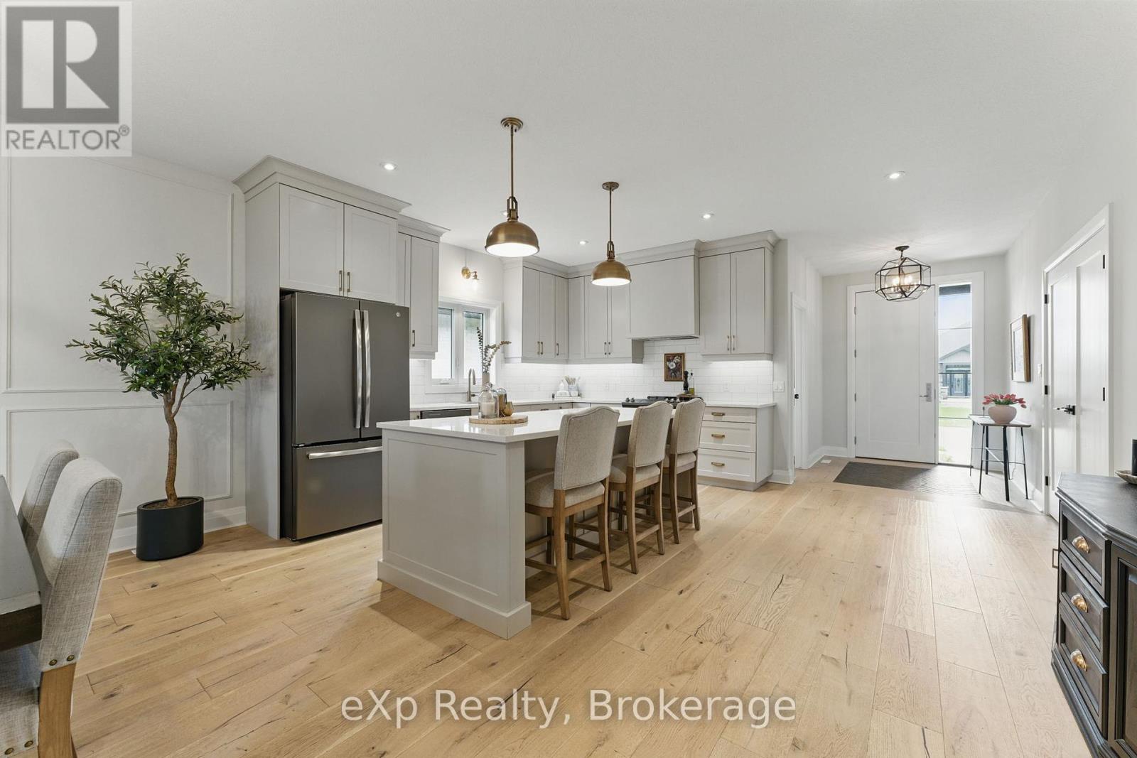 87 Orr Street, Stratford, Ontario  N5A 0H7 - Photo 6 - X12191045