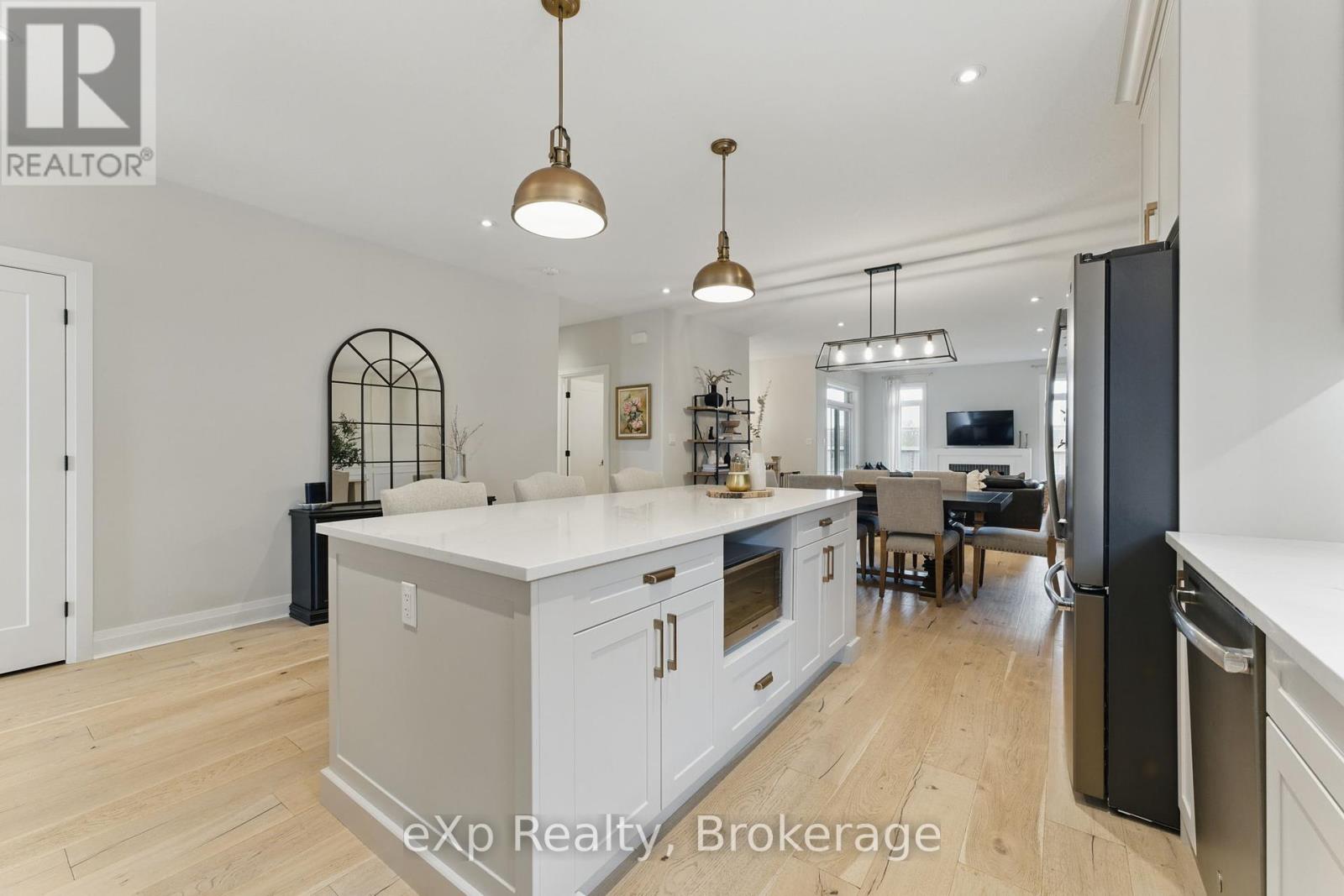 87 Orr Street, Stratford, Ontario  N5A 0H7 - Photo 8 - X12191045