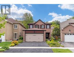 16 GREYBEAVER TRAIL, Toronto, Ontario