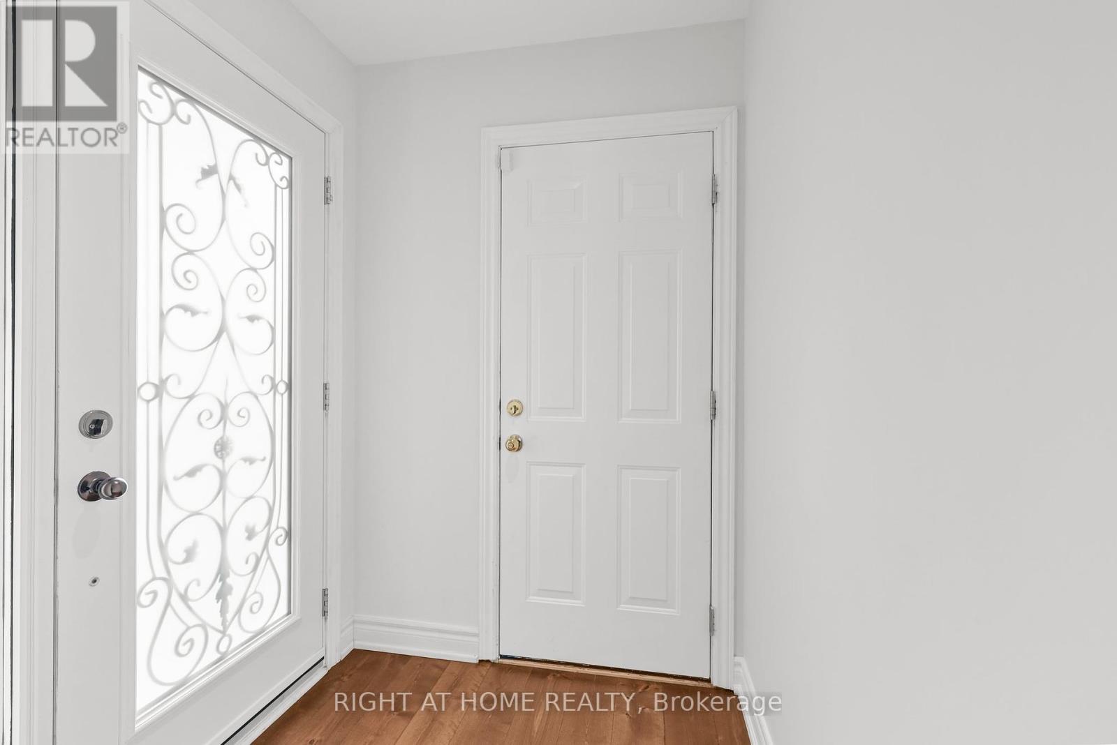21 Spragg Circle, Markham, Ontario  L3P 5W1 - Photo 2 - N12191029