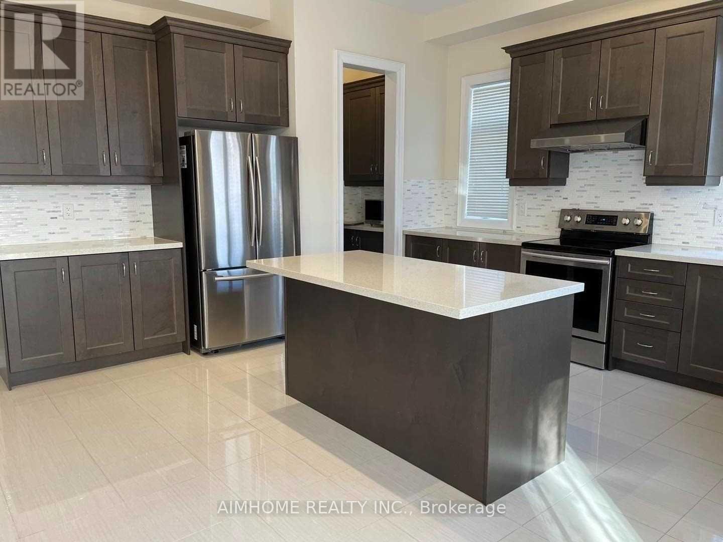 29 Hamster Crescent, Aurora, Ontario  L4G 3G7 - Photo 7 - N12191031
