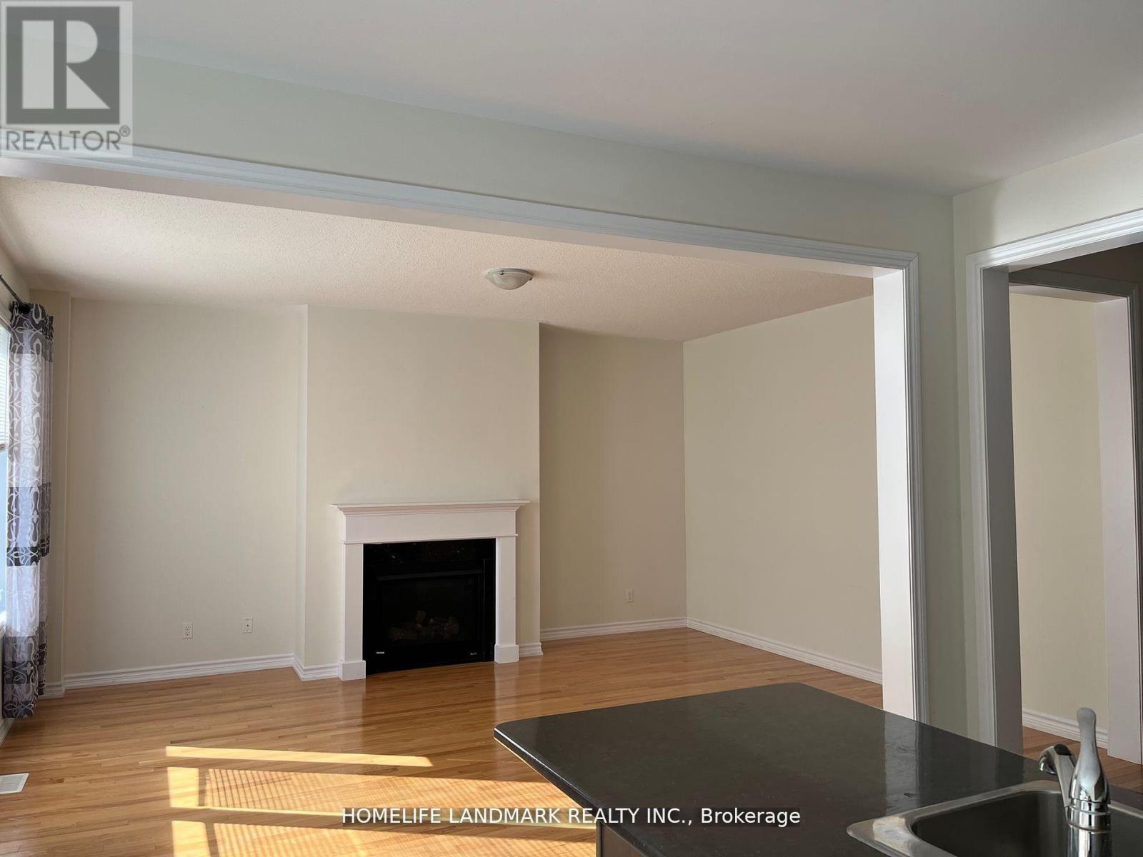 69 Chessington Avenue, East Gwillimbury, Ontario  L9N 0R5 - Photo 4 - N12191059