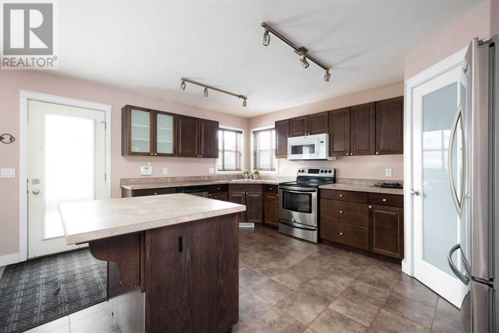 108 Huckleberry Street, Fort Mcmurray, Alberta  t9k 0p2 - Photo 8 - A2204381
