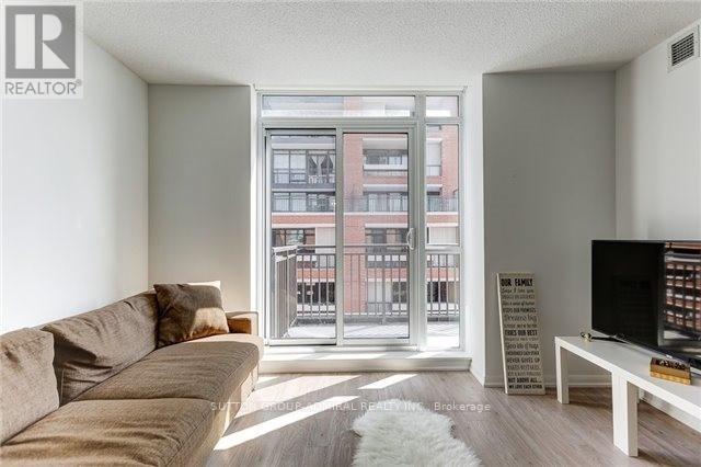 635 - 830 Lawrence Avenue W, Toronto, Ontario  M6A 1C3 - Photo 7 - W12191050