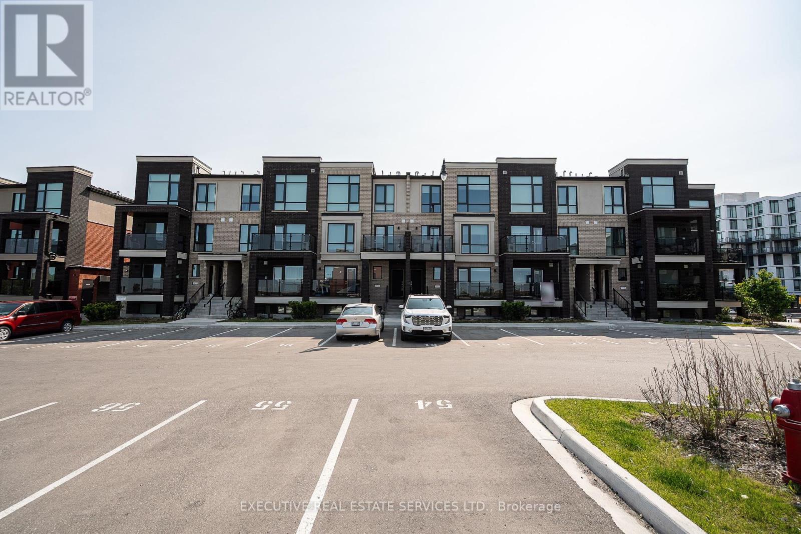 Property at 18 - 175 VETERANS DRIVE image 2