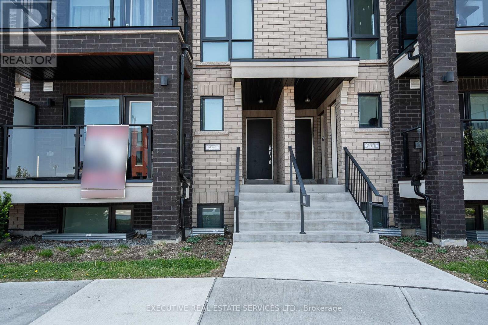 Property at 18 - 175 VETERANS DRIVE image 4
