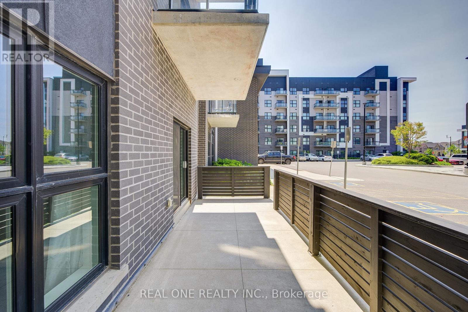 138 - 102 Grovewood Common, Oakville, Ontario  L6H 0X2 - Photo 40 - W12191069