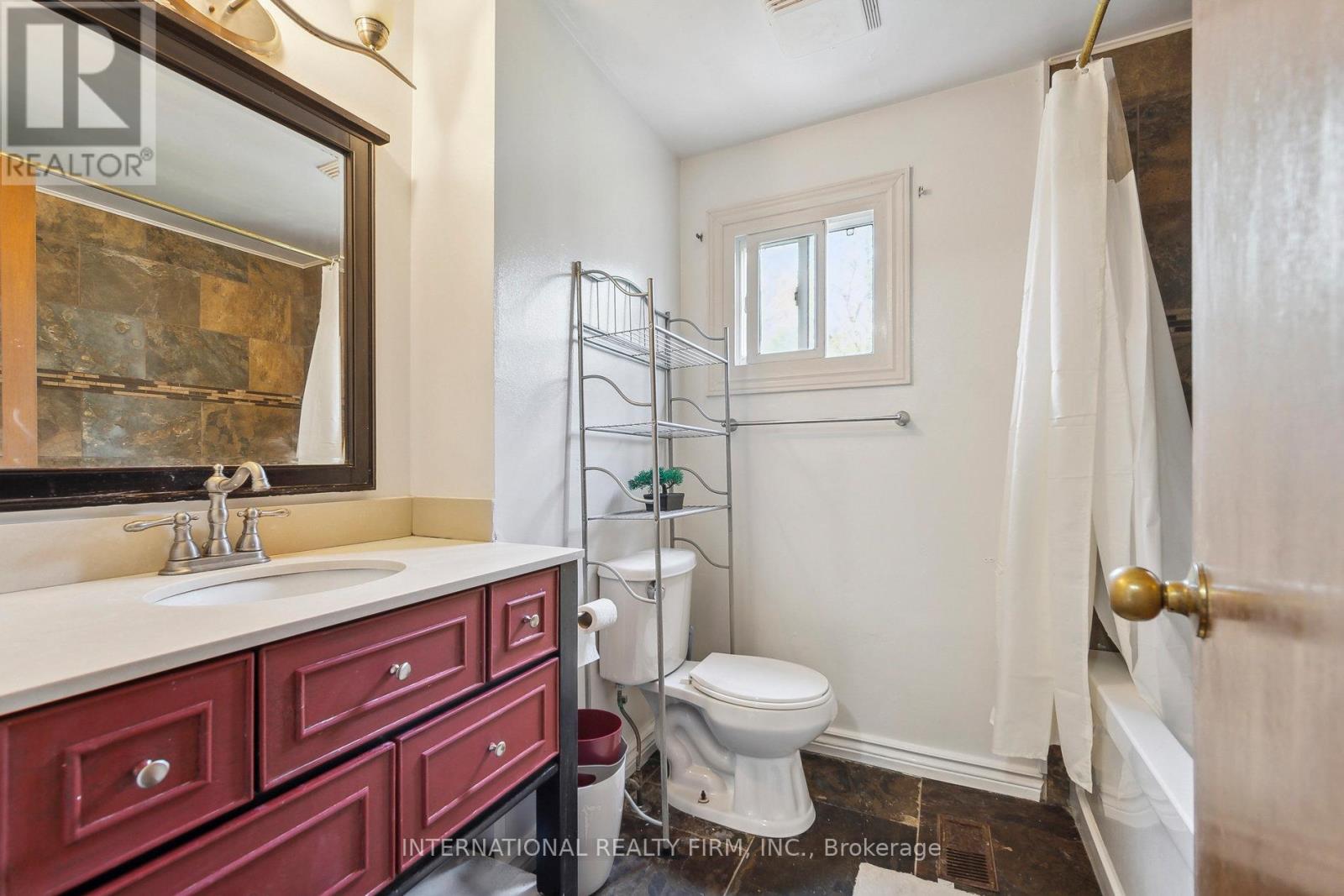 134 Garland Lane, London East, Ontario  N5V 3K8 - Photo 19 - X12191030