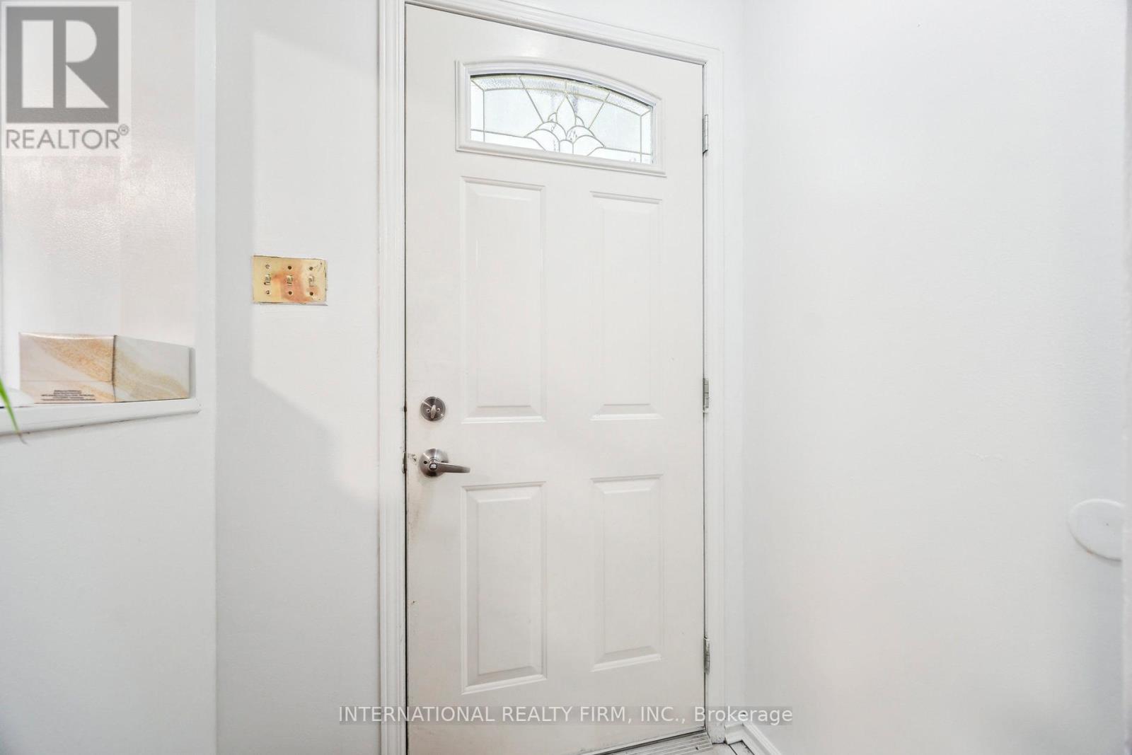 134 Garland Lane, London East, Ontario  N5V 3K8 - Photo 5 - X12191030